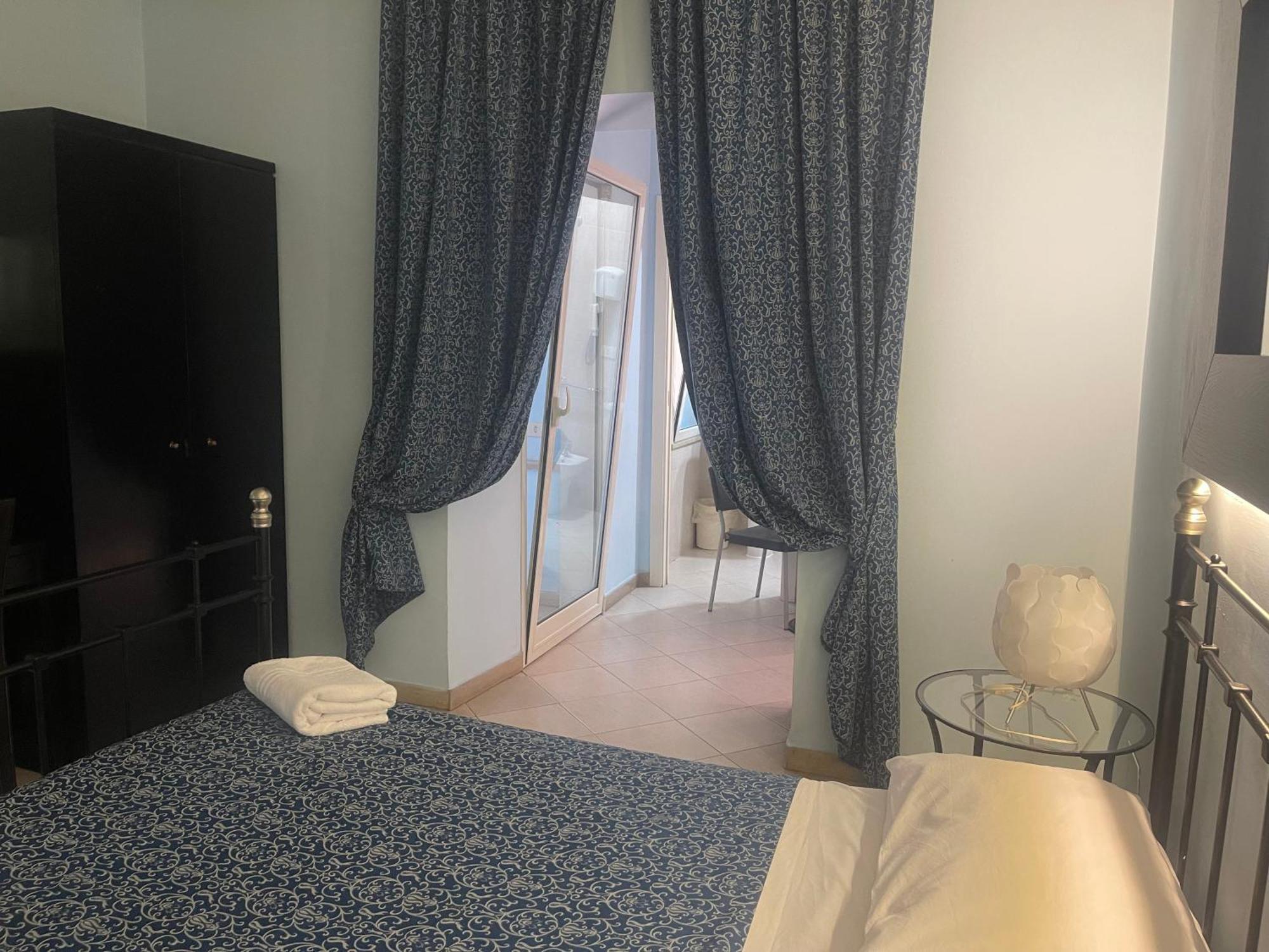 Lodi Lägenhetshotell 3*